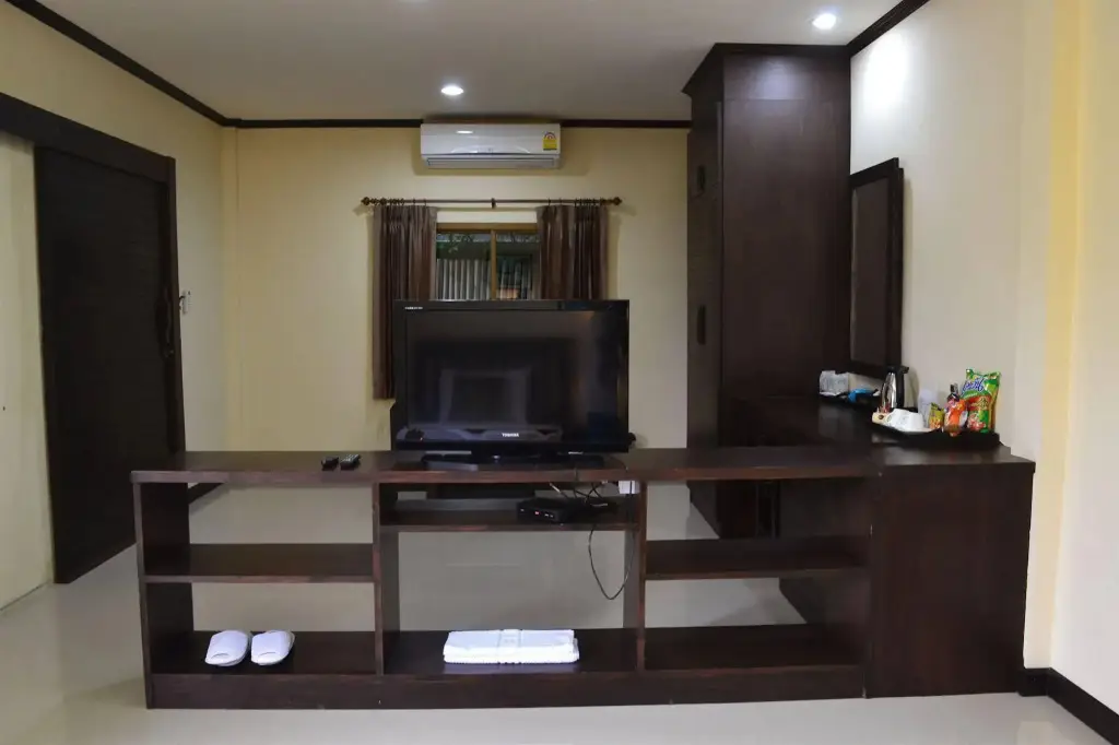 Пхукет: The Villa Laemhin Lagoon Resort