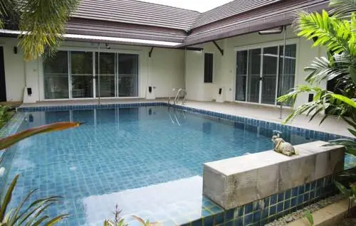 Муанг: Nai Harn Pool Villa