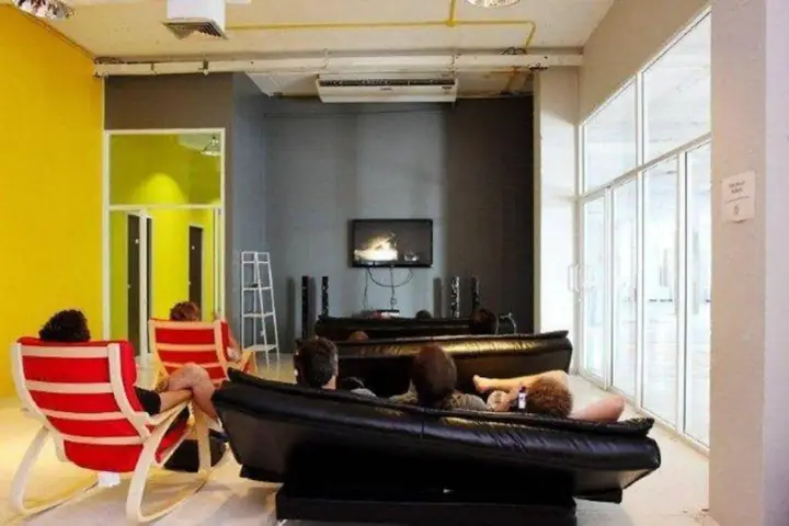 Кату: Kool Backpacker Hostel