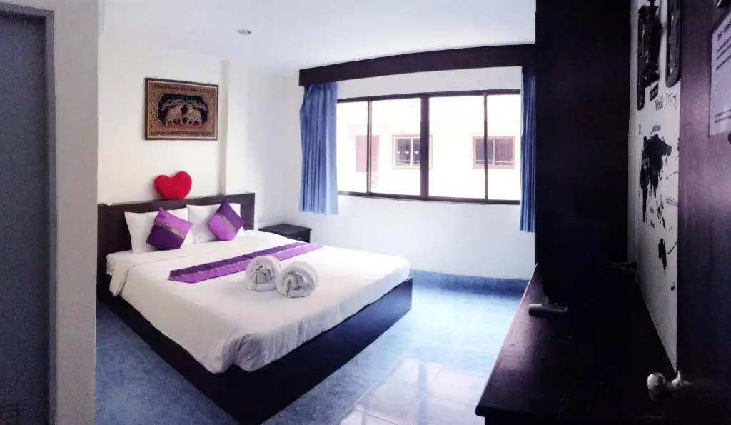 Кату: Patong Ours Guest House