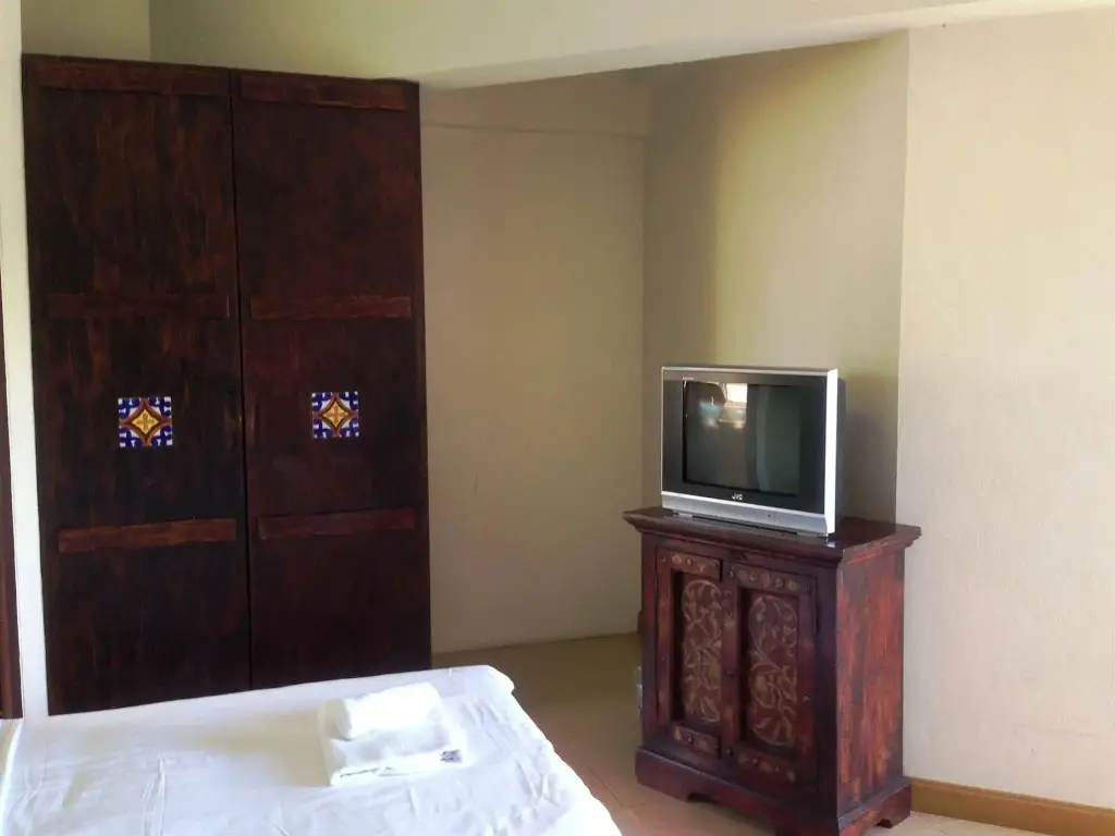 Чонбури: Yanadin Service Apartment