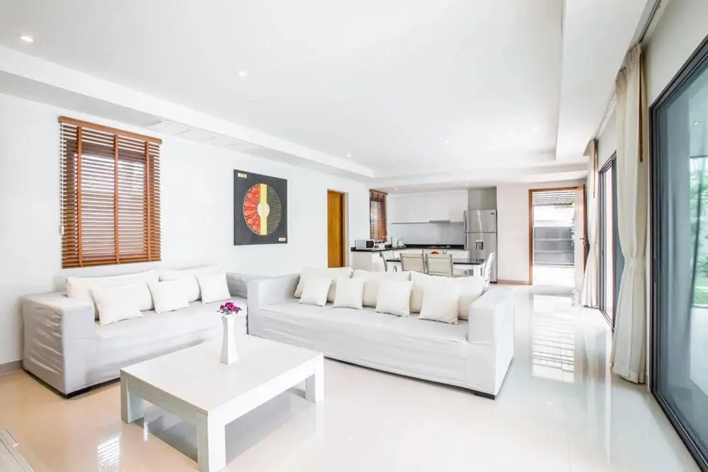 Тхаланг: Spacious Three-Bedroom Pool Villa In Cherngtalay