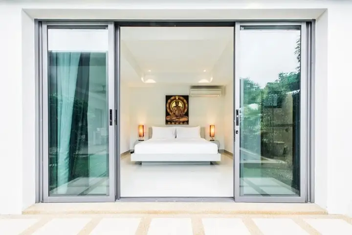 Тхаланг: Spacious Three-Bedroom Pool Villa In Cherngtalay