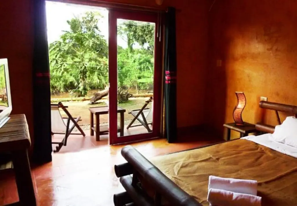 Чианграй: Akha River House