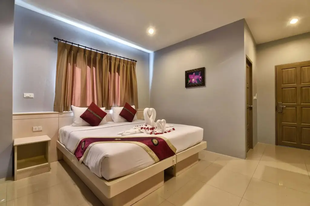 Кату: 88 Hotel