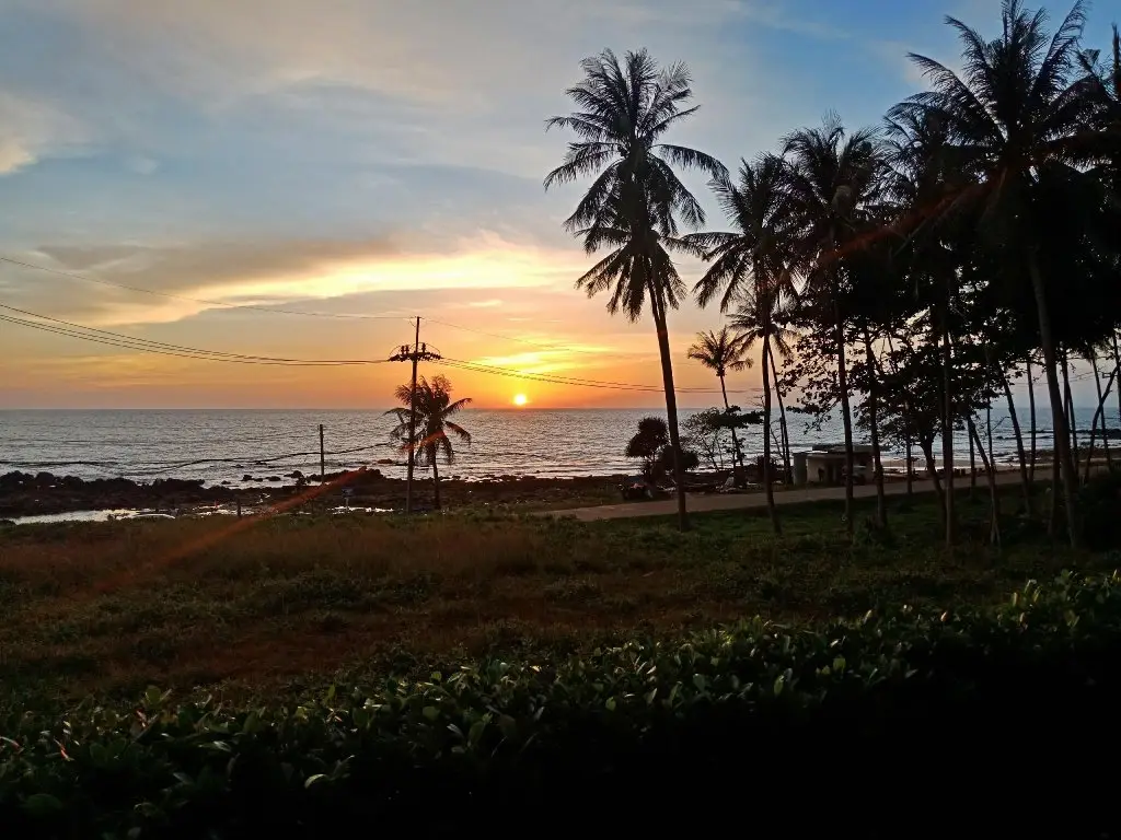 Ланта: The Sea At Lanta Hotel