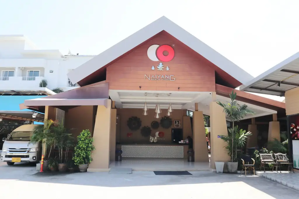 Nai Yang Beach Hotel — фото 1