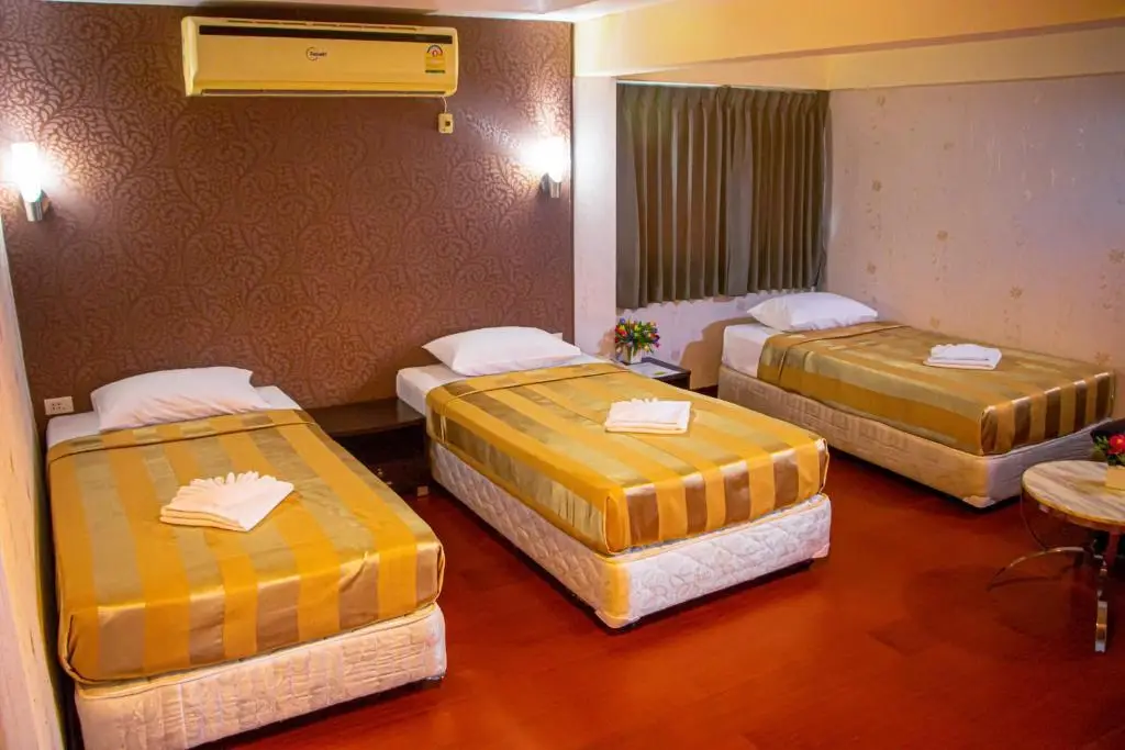 Бангкок: Visiting Card Hotel & Resort