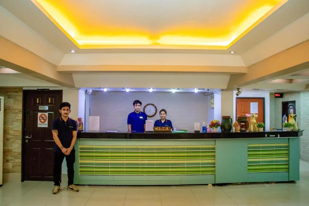 Бангкок: Visiting Card Hotel & Resort
