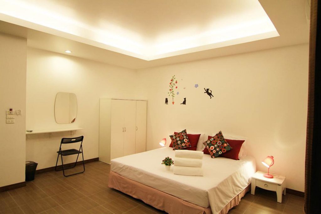 Као Лак: White Cat Hotel