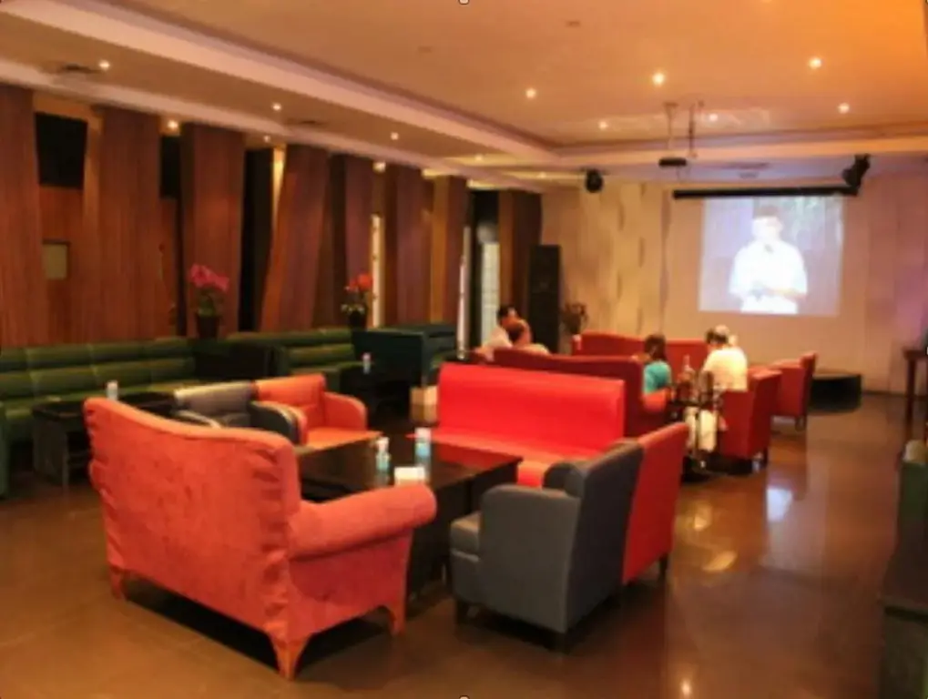 Бангкок: Pradipat Hotel