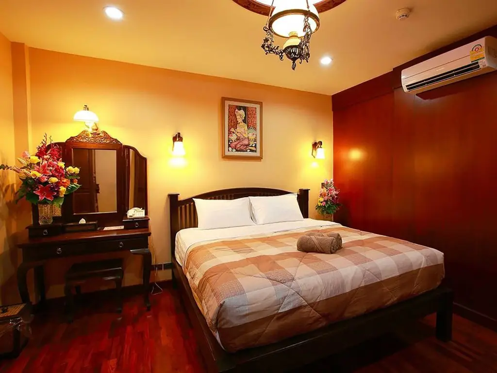Чиангмай: At Chiang Mai Hotel