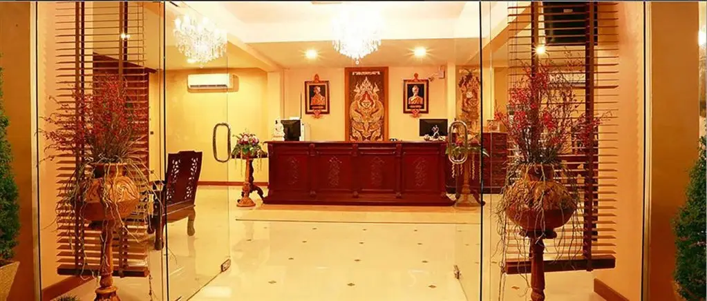 Чиангмай: At Chiang Mai Hotel