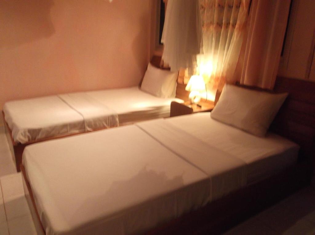 Фаном: Khao Sok Chee Wa Lai Resort