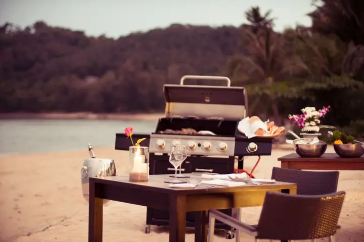 Пхукет: The Nchantra Pool Suite Phuket