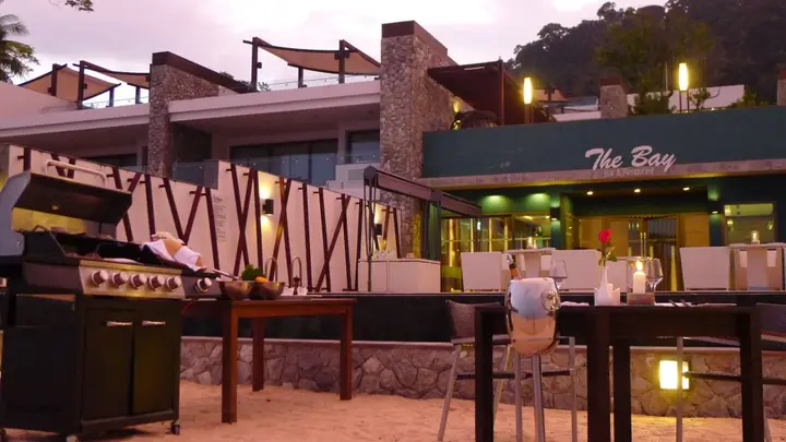 Пхукет: The Nchantra Pool Suite Phuket