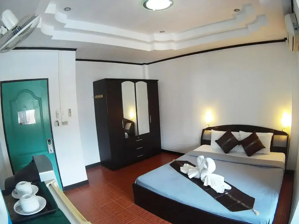 Кату: Stanleys Guesthouse