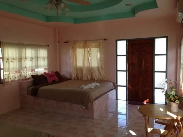 Суан Фуэн: Baan Chomjan at Suanphung