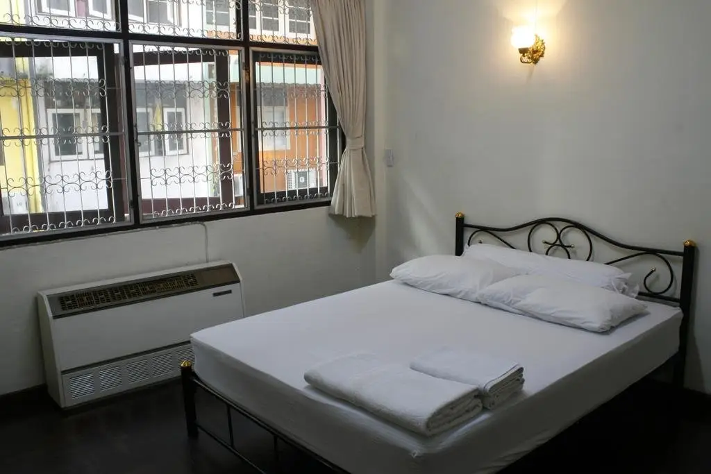 Бангкок: Lumphini Home Stay BKK
