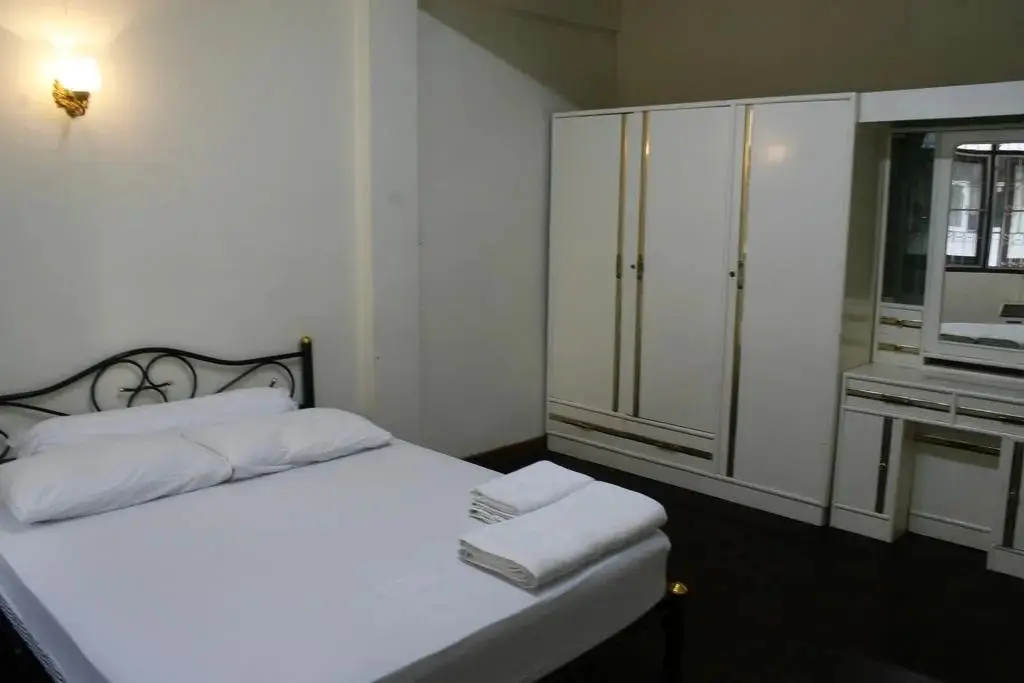 Бангкок: Lumphini Home Stay BKK