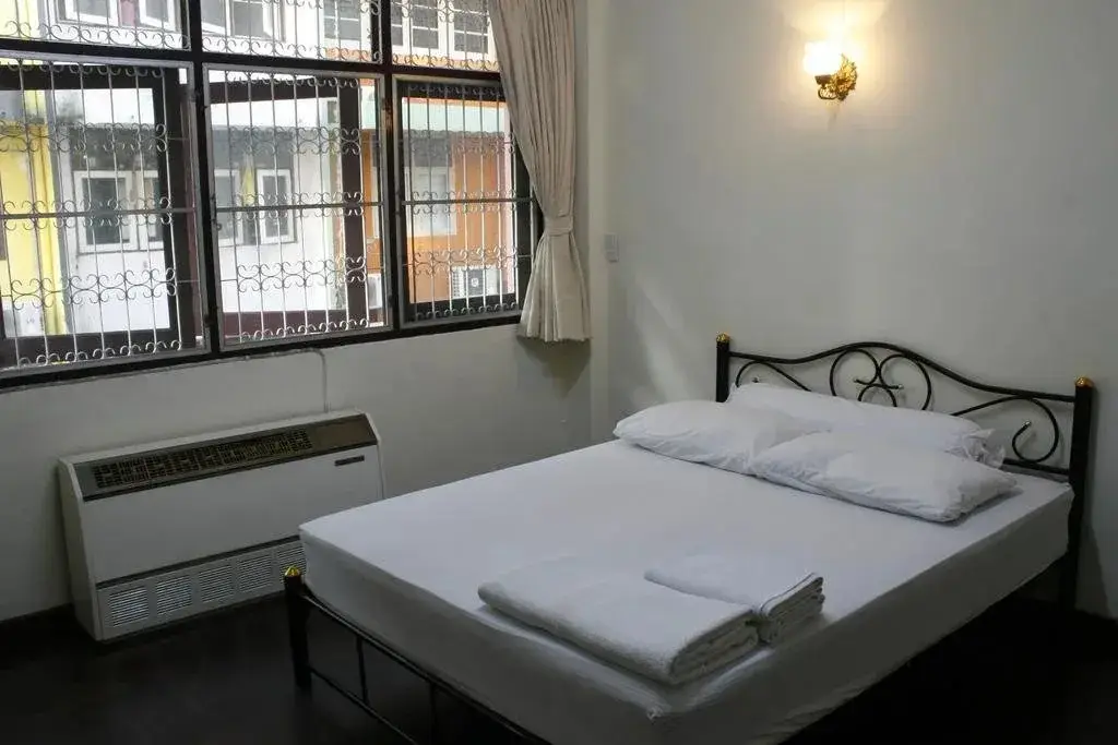 Бангкок: Lumphini Home Stay BKK