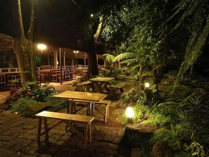 Ампхава: Young Coconut Garden Home Resort