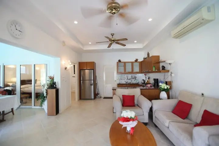 Паттайя: Majestic Residence Pattaya by 38