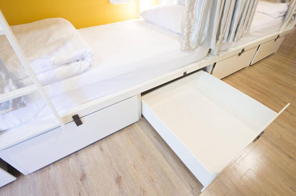 Бангкок: Bharani Hostel