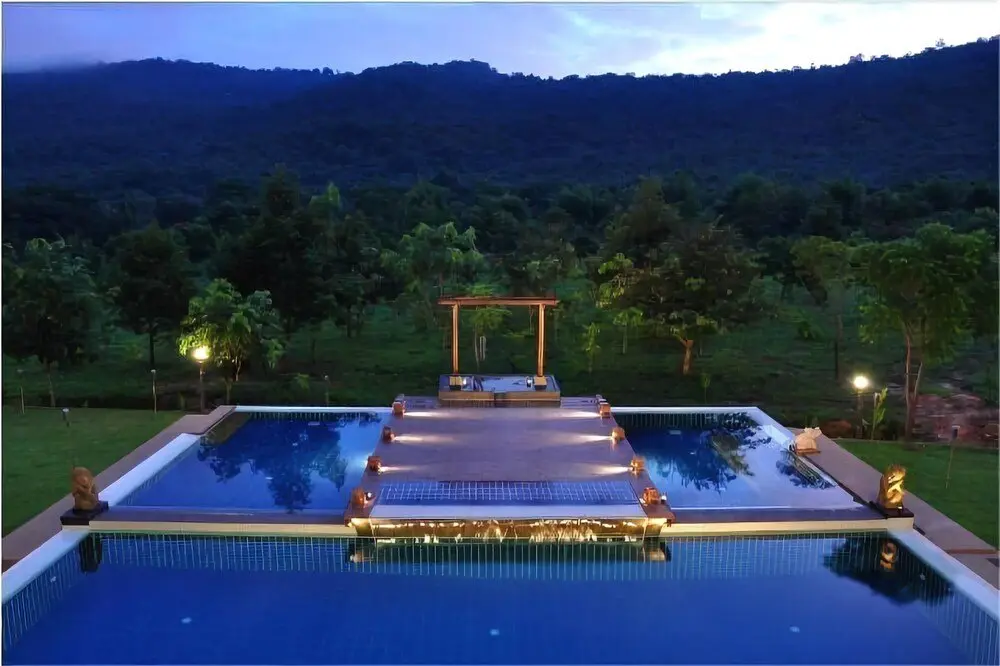 Ка Бин Тха Бу Ри: Hillside Country Home Golf & Resort