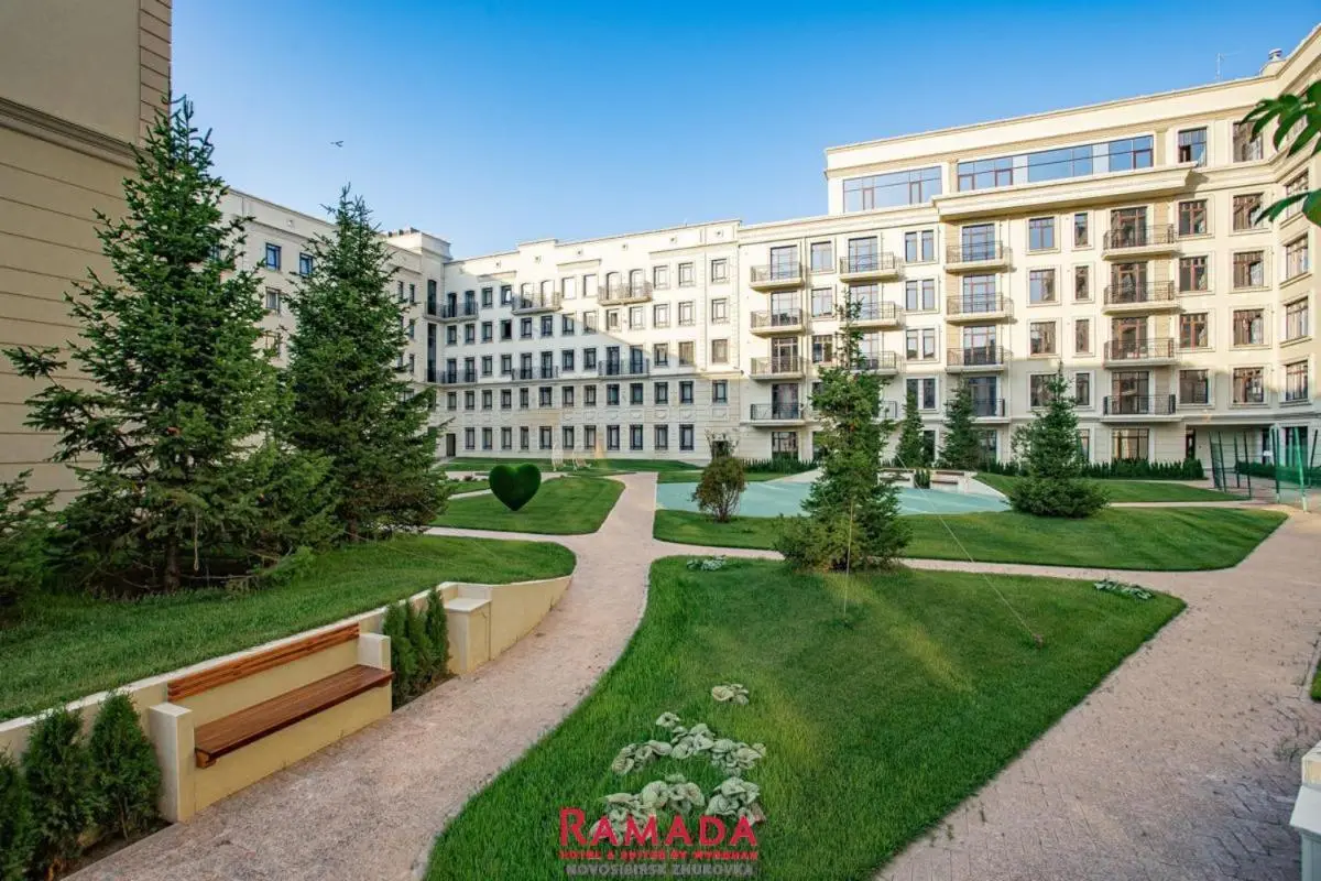 Новосибирск: Апарт-Отель Ramada hotel&suites by Wyndham Novosibirsk Zhukovka