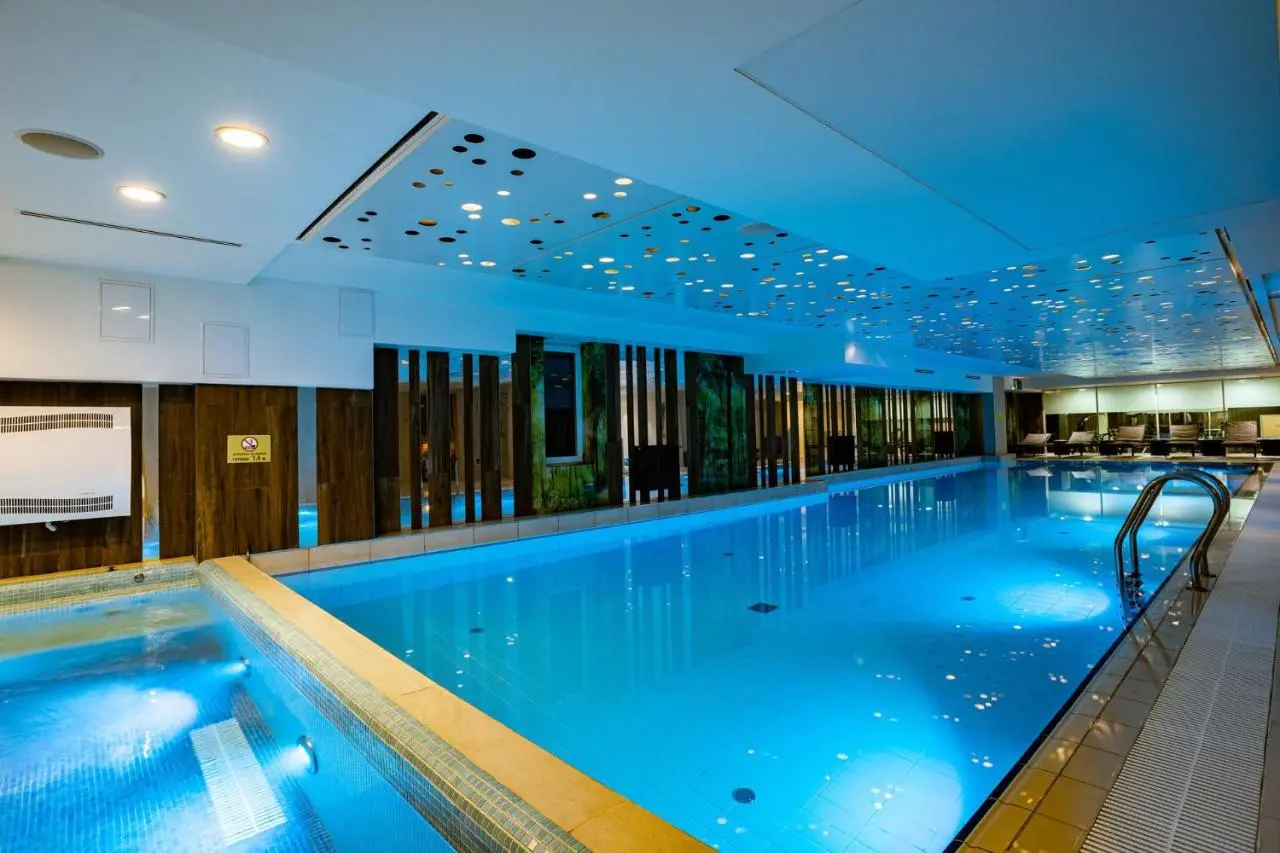 Новосибирск: Апарт-Отель Ramada hotel&suites by Wyndham Novosibirsk Zhukovka