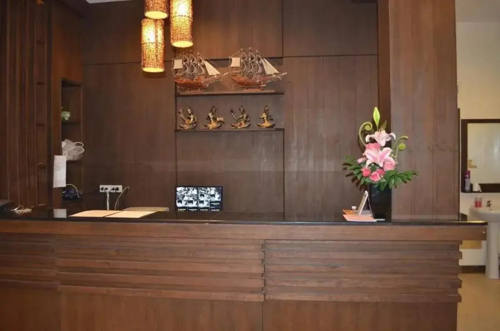 Кату: Arita House