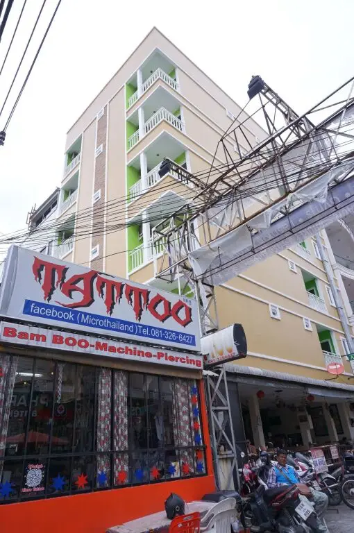 Кату: Arita House