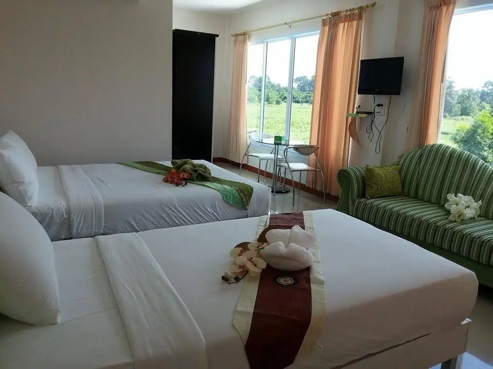 Ханом: Siriburi Resort
