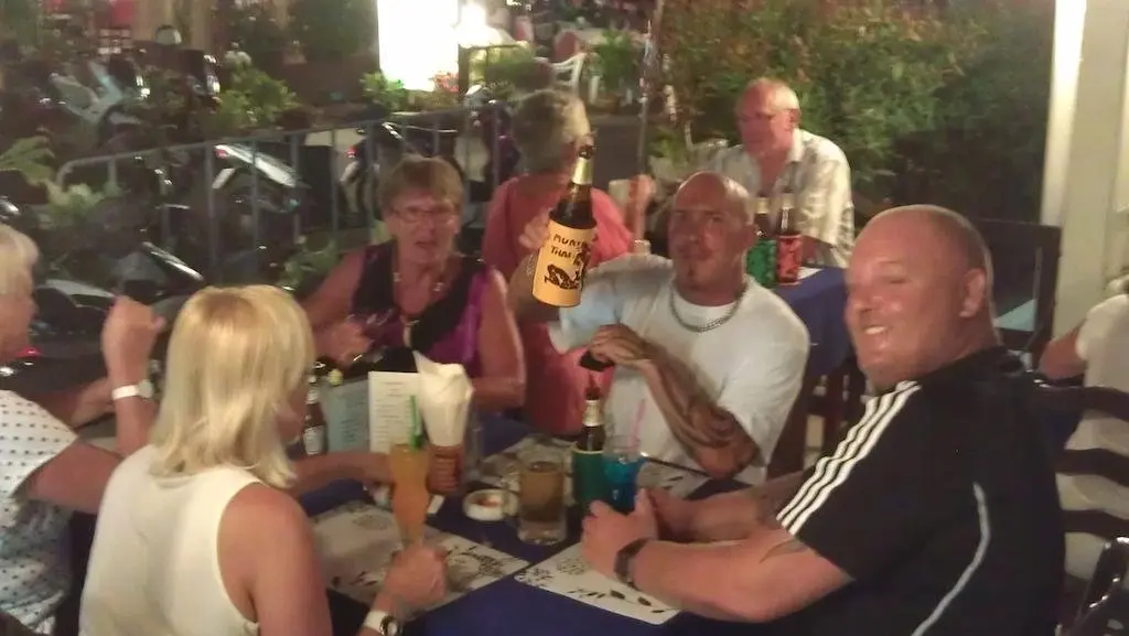 Муанг: Seabreeze Inn