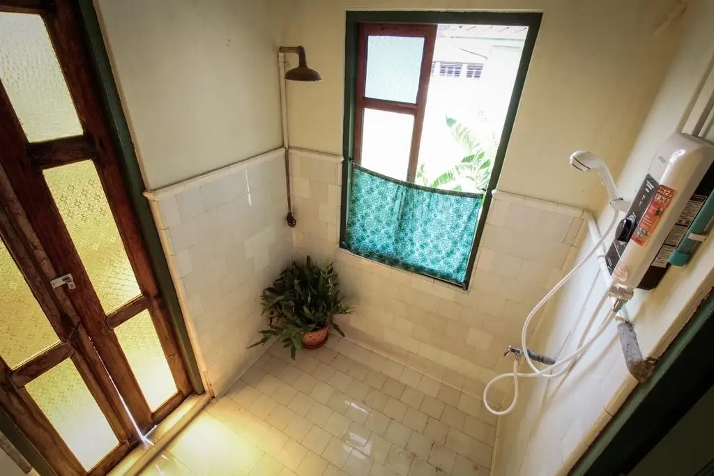 Бангкок: A Day in a Life Home & Gallery