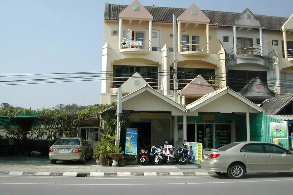 Hua Hin Tour Guesthouse — фото 1