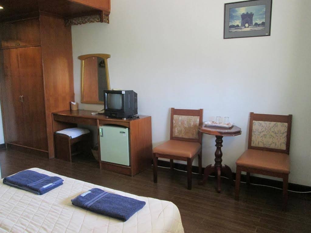 Нонгкхай: Royal Jommanee Hotel