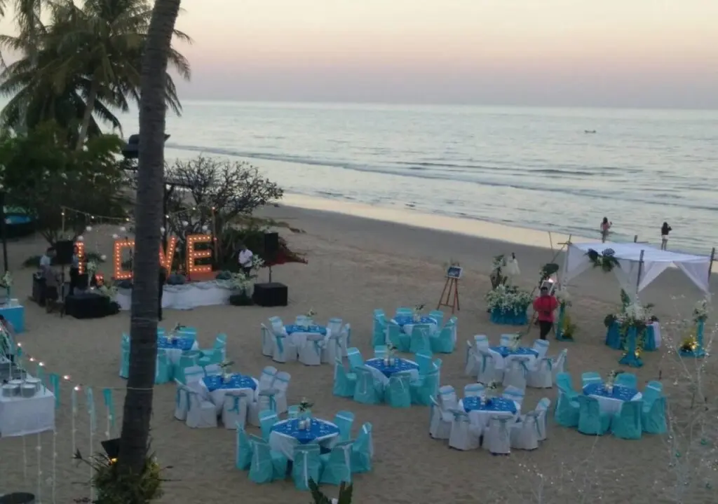 Прачуапкхирикхан: Dhevan Dara Beach Villa