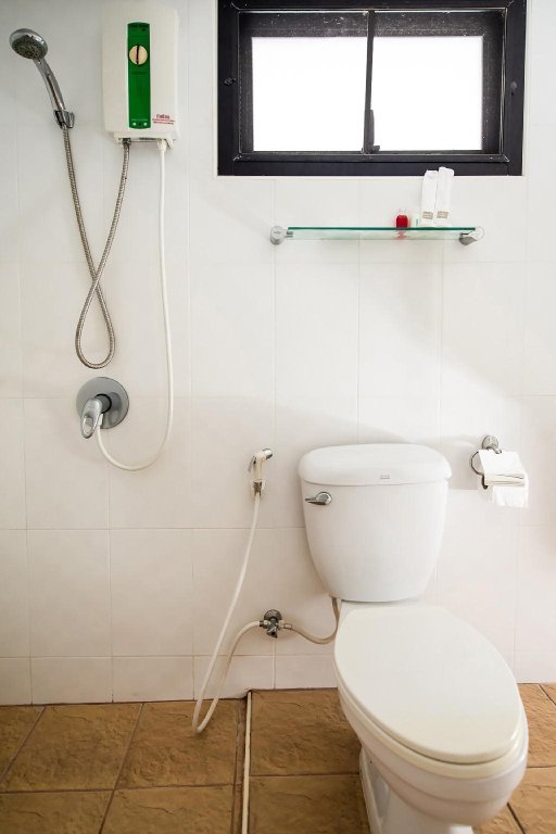 Муанг: OYO 345 The Click Guesthouse At Chalong