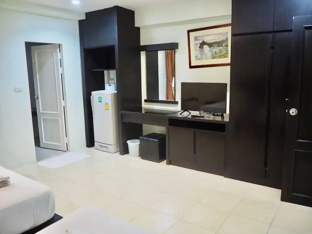 Кату: Orm Thong Apartments
