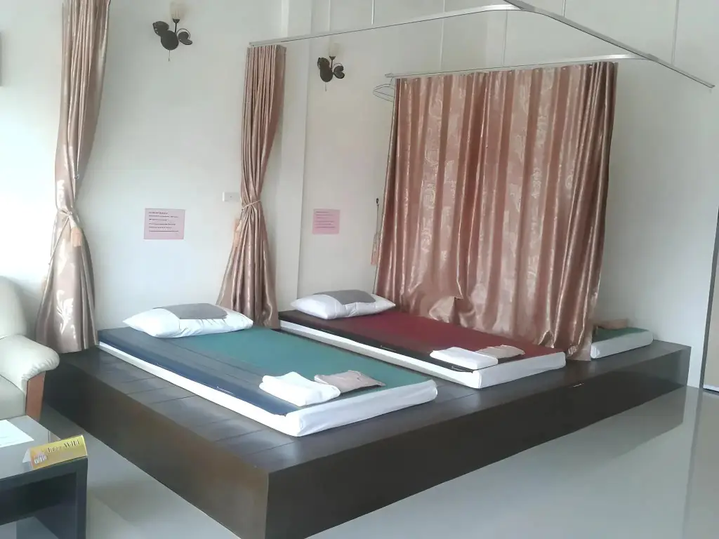 Сирача: U-Dee Hotel
