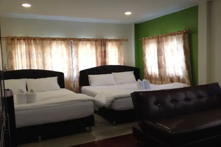 Сирача: U-Dee Hotel