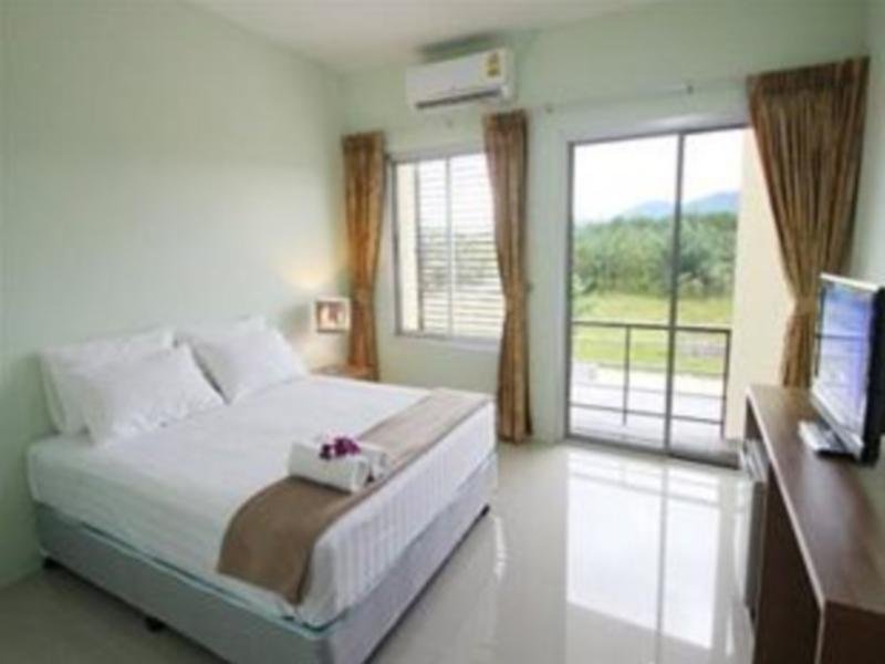 Ханом: Palm Hill Resort