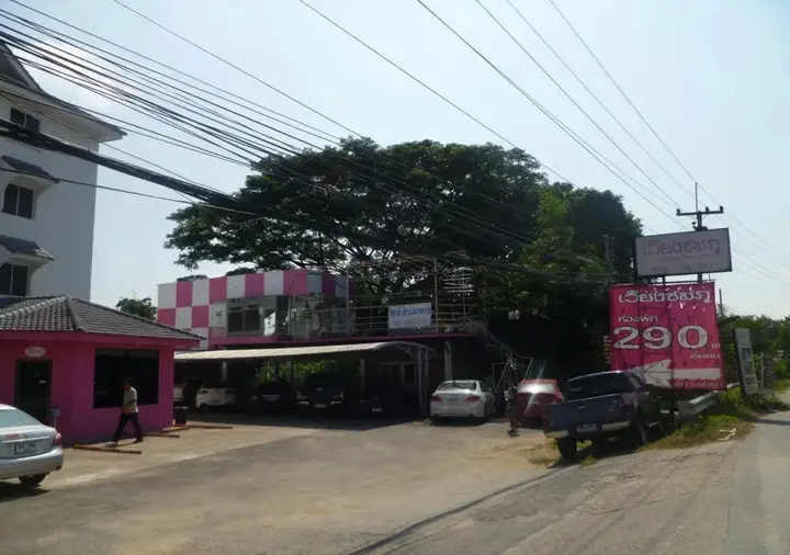 Чиангмай: Wiangchomphu