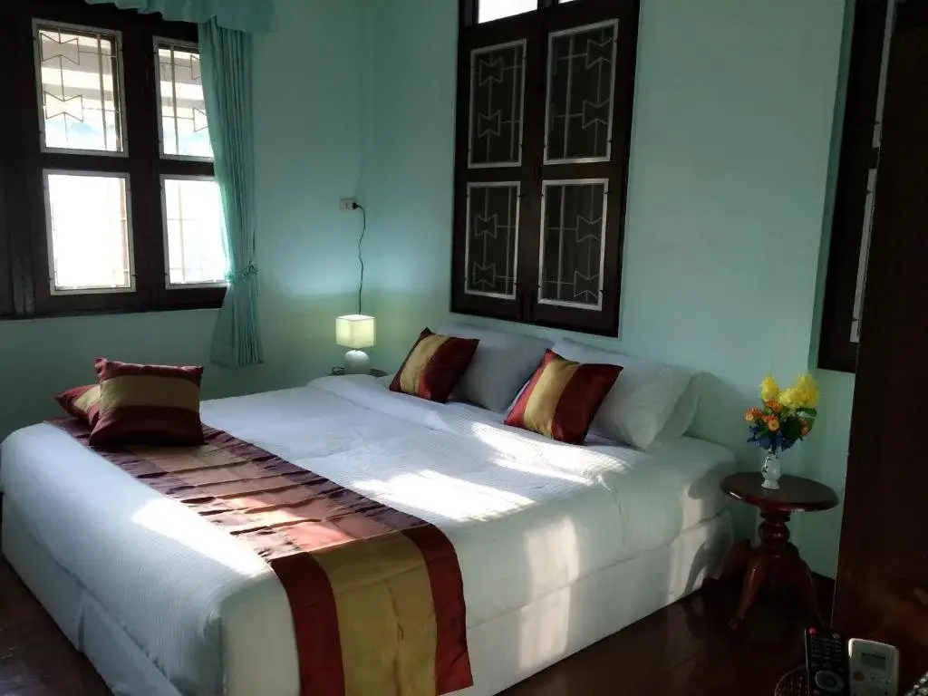 Накхонситхаммарат: Maliwan Holiday Home