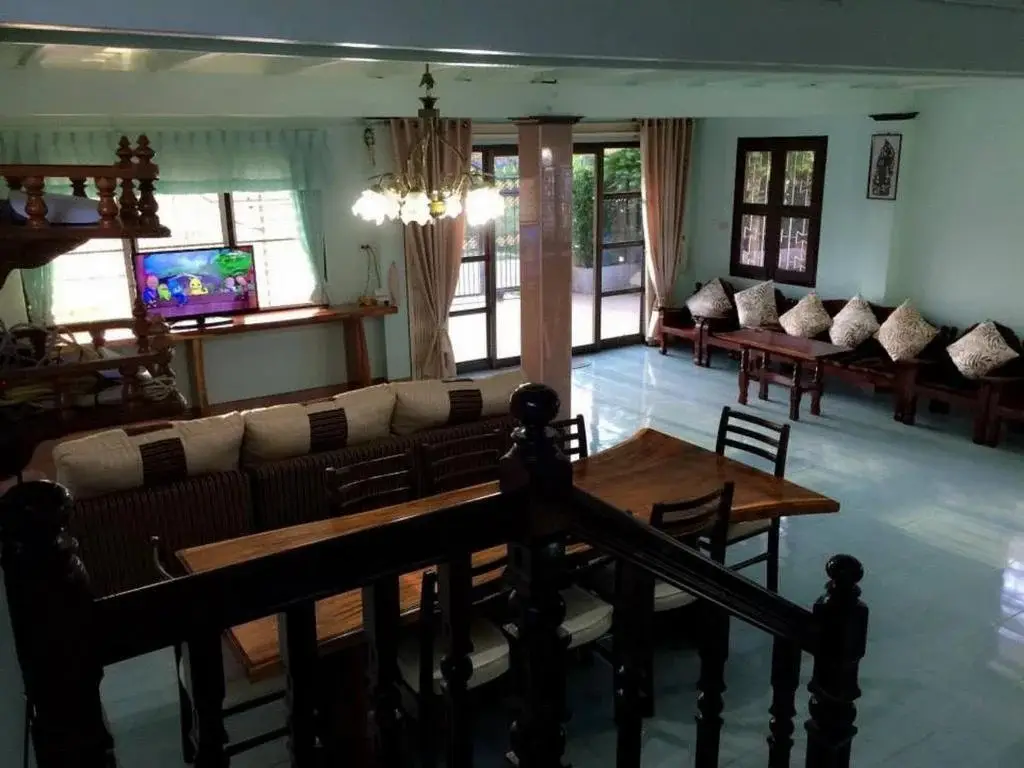 Накхонситхаммарат: Maliwan Holiday Home