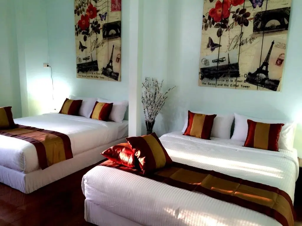 Накхонситхаммарат: Maliwan Holiday Home