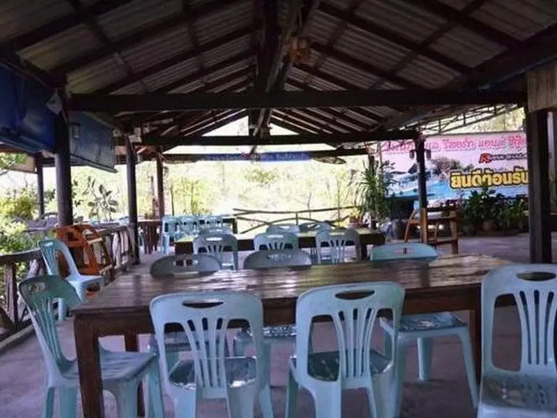 Ко Чанг: Rommai Chailay Resort & Seafood