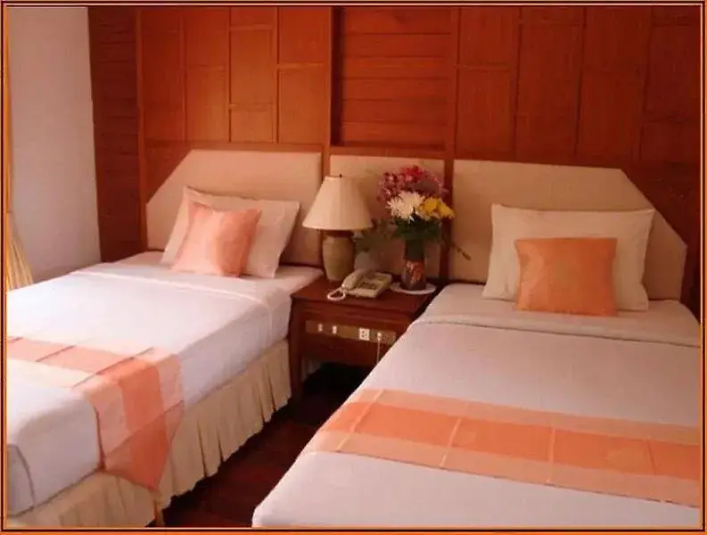 Кату: Baan Nern Sai Resort
